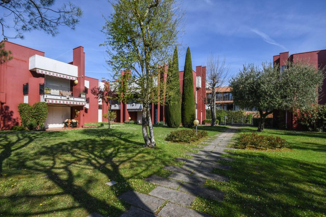 Holiday Sirmione Apartments Buitenkant foto