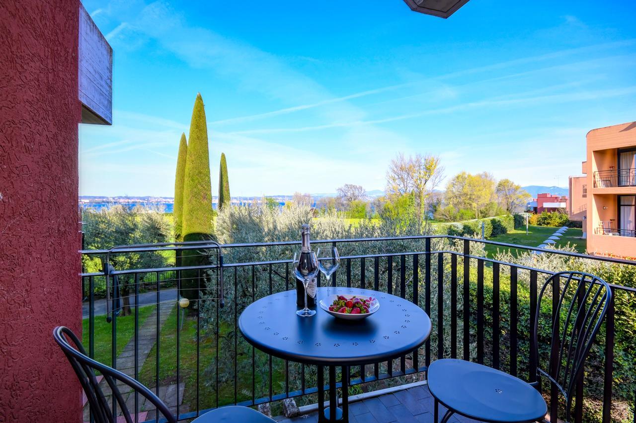 Holiday Sirmione Apartments Buitenkant foto